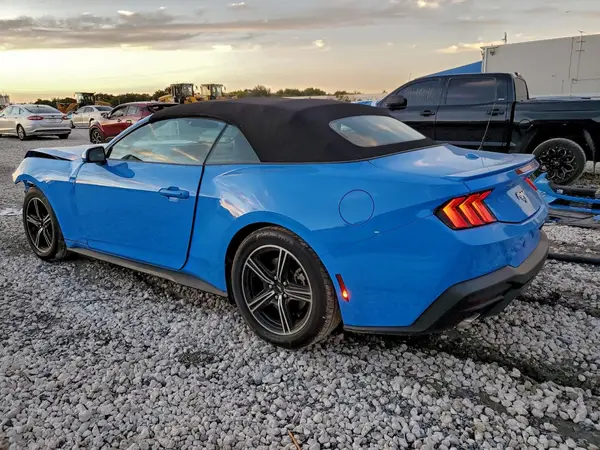 1FAGP8UH6R5131674 2024 FORD MUSTANG - Image 2