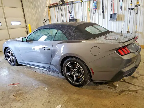 1FAGP8UH6S5105355 2025 FORD MUSTANG - Image 2