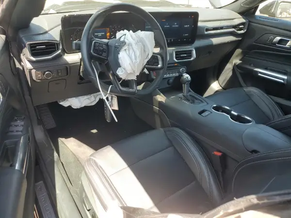 1FAGP8UH6S5111186 2025 FORD MUSTANG - Image 8