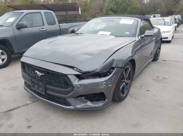 1FAGP8UH6S5120731 2025 FORD MUSTANG - Image 2