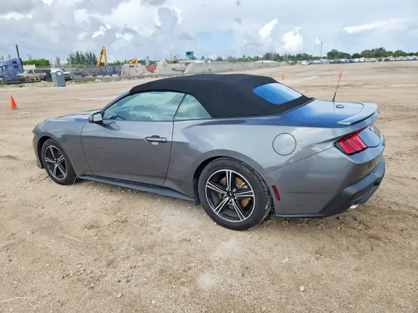 1FAGP8UH6S5120888 2025 FORD MUSTANG - Image 2