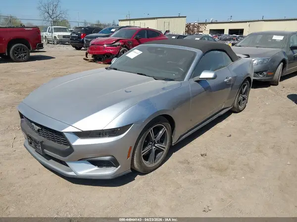 1FAGP8UH6S5121037 2025 FORD MUSTANG - Image 2