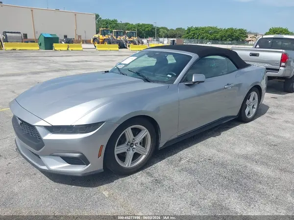 1FAGP8UH6T5111805 2026 FORD MUSTANG - Image 2