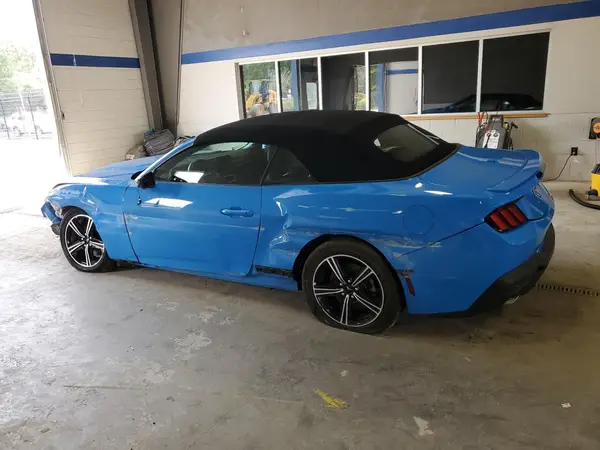 1FAGP8UH7R5132543 2024 FORD MUSTANG - Image 2