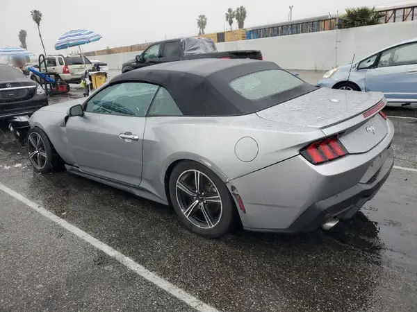 1FAGP8UH7R5133675 2024 FORD MUSTANG - Image 2