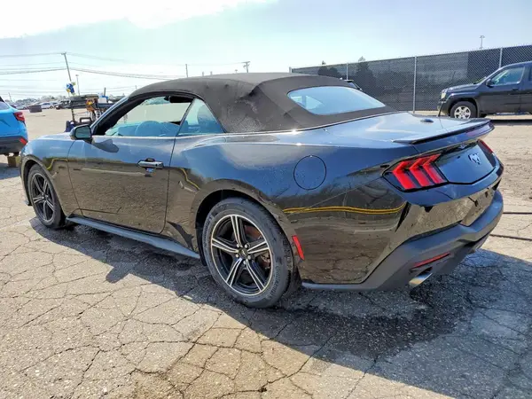 1FAGP8UH7S5103324 2025 FORD MUSTANG - Image 2