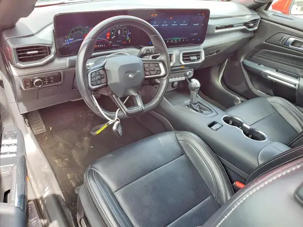 1FAGP8UH7S5111360 2025 FORD MUSTANG - Image 8