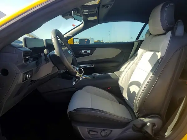 2024 FORD MUSTANG auction photo 7