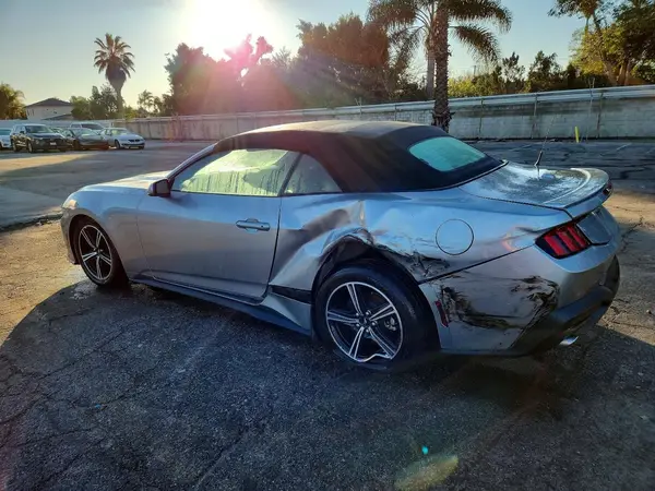 1FAGP8UH8R5133961 2024 FORD MUSTANG - Image 2
