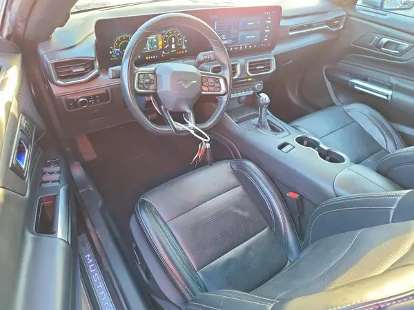1FAGP8UH8R5133961 2024 FORD MUSTANG - Image 8