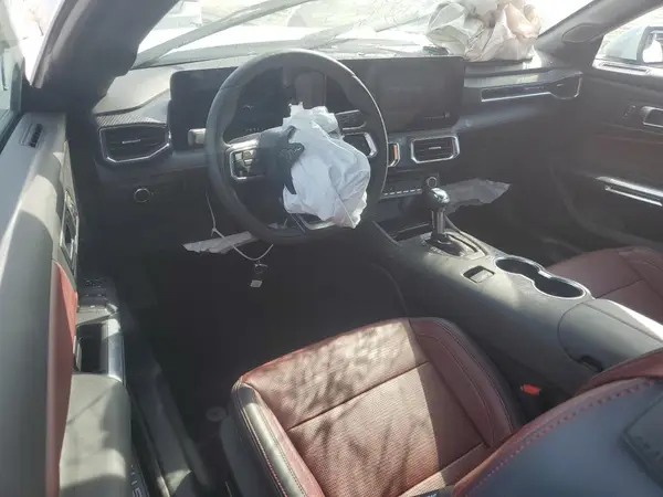1FAGP8UH8R5135709 2024 FORD MUSTANG - Image 8