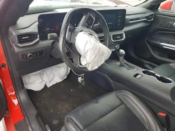 1FAGP8UH8S5105180 2025 FORD MUSTANG - Image 8