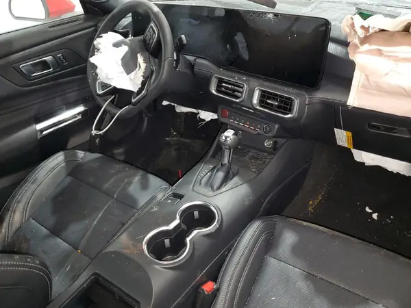 1FAGP8UH8S5105888 2025 FORD MUSTANG - Image 8