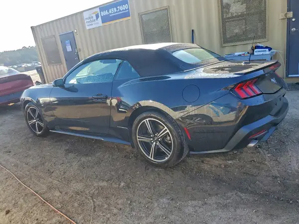 1FAGP8UH8S5111044 2025 FORD MUSTANG - Image 2