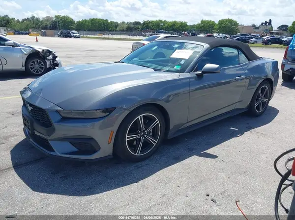 1FAGP8UH8S5113604 2025 FORD MUSTANG - Image 2