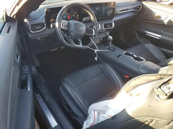 1FAGP8UH8S5123985 2025 FORD MUSTANG - Image 8