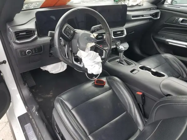 1FAGP8UH9R5130972 2024 FORD MUSTANG - Image 8