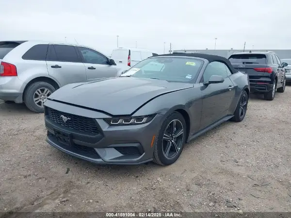 1FAGP8UH9S5104992 2025 FORD MUSTANG - Image 2