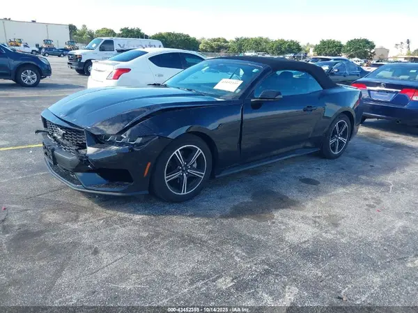 1FAGP8UH9S5105298 2025 FORD MUSTANG - Image 2