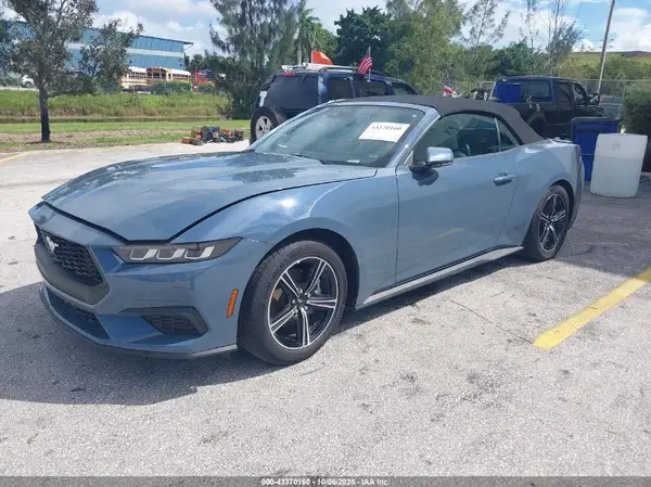 1FAGP8UH9S5108427 2025 FORD MUSTANG - Image 2