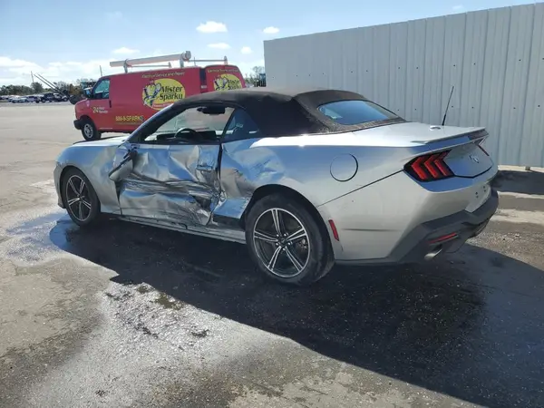 1FAGP8UH9S5117211 2025 FORD MUSTANG - Image 2