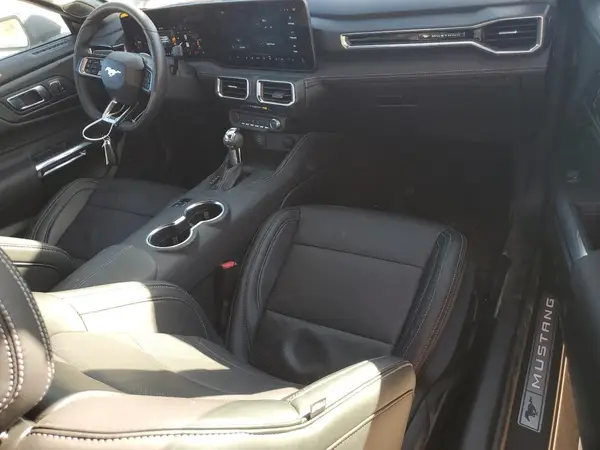 1FAGP8UH9S5123378 2025 FORD MUSTANG - Image 8