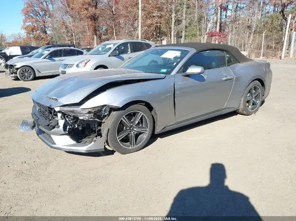 1FAGP8UH9S5127690 2025 FORD MUSTANG - Image 2