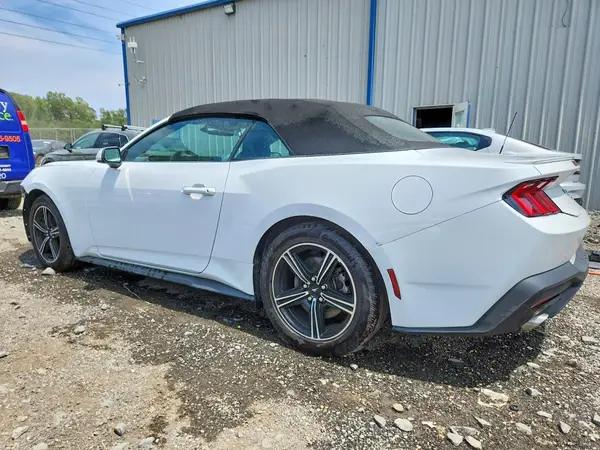 1FAGP8UH9S5127754 2025 FORD MUSTANG - Image 2