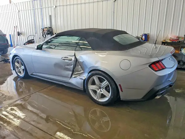 1FAGP8UH9T5108901 2026 FORD MUSTANG - Image 2