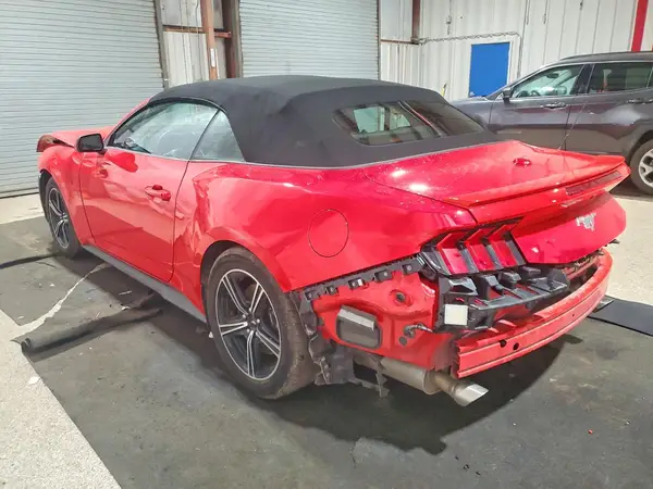 1FAGP8UHXS5105813 2025 FORD MUSTANG - Image 2
