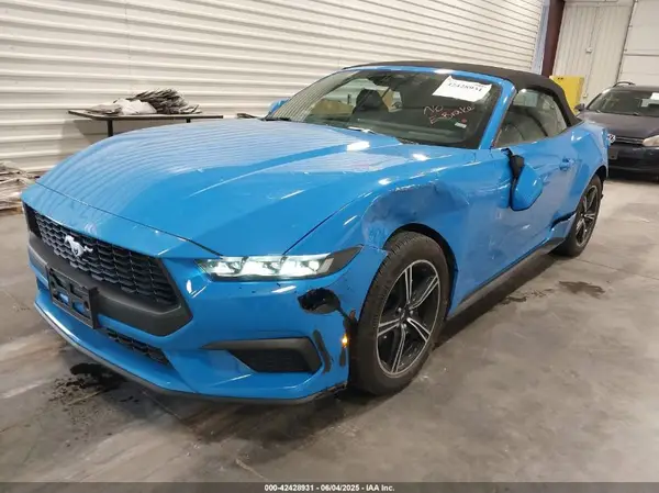 1FAGP8UHXS5110543 2025 FORD MUSTANG - Image 2