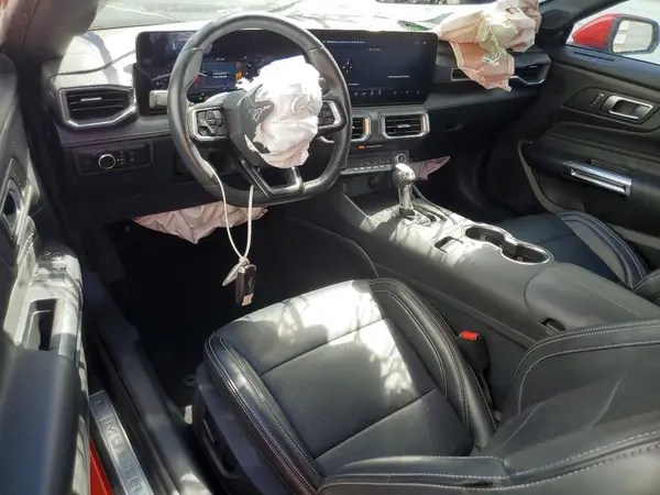 1FAGP8UHXS5110588 2025 FORD MUSTANG - Image 8