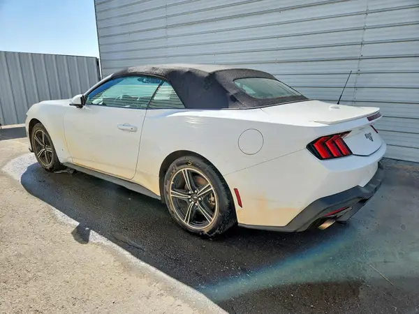1FAGP8UHXS5113491 2025 FORD MUSTANG - Image 2