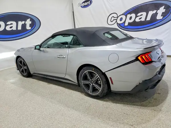 1FAGP8UHXS5118464 2025 FORD MUSTANG - Image 2