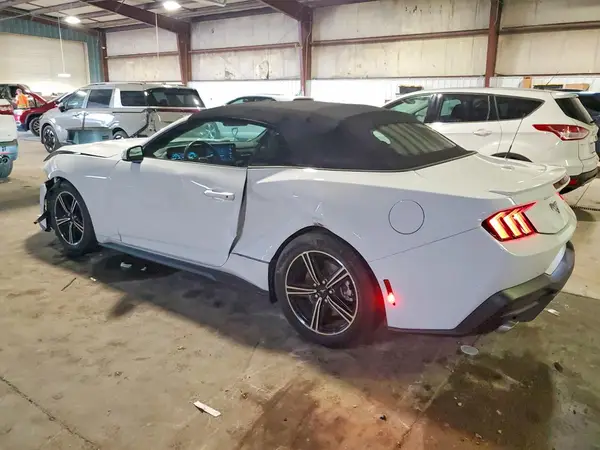 1FAGP8UHXS5127908 2025 FORD MUSTANG - Image 2