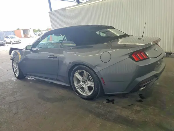 1FAGP8UHXT5104338 2026 FORD MUSTANG - Image 2