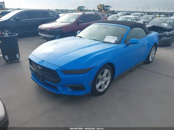 1FAGP8UHXT5110981 2026 FORD MUSTANG - Image 2