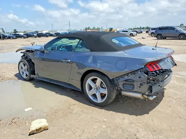 1FAGP8UHXT5118482 2026 FORD MUSTANG - Image 2
