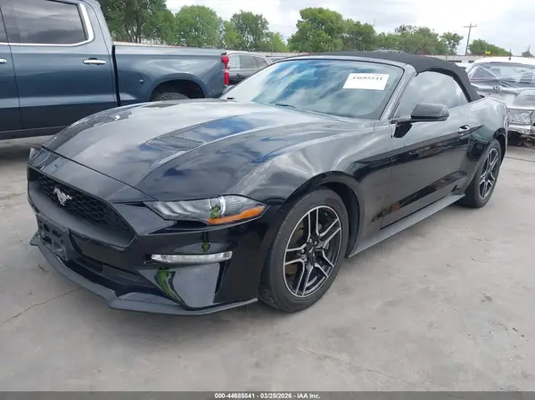 1FATB8UHXJ5177009 2018 FORD MUSTANG - Image 2