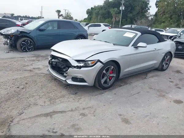 1FATP8EM1G5257688 2016 FORD MUSTANG - Image 2