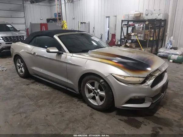 1FATP8EM1G5295485 2016 FORD MUSTANG - Image 1