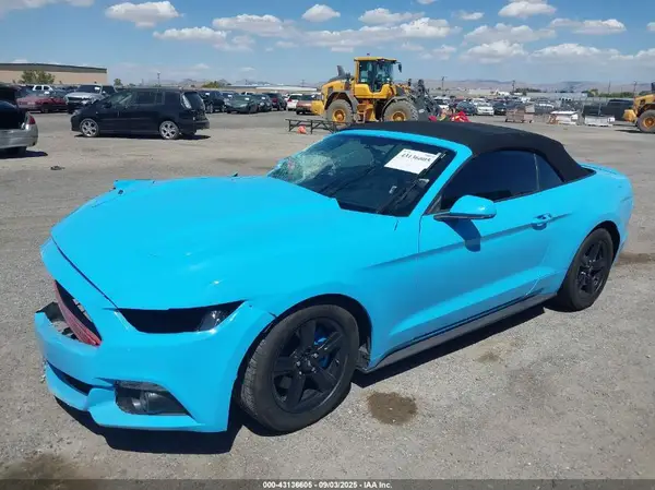 1FATP8EM1G5318845 2016 FORD MUSTANG - Image 2