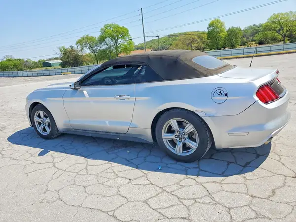 1FATP8EM2G5304226 2016 FORD MUSTANG - Image 2