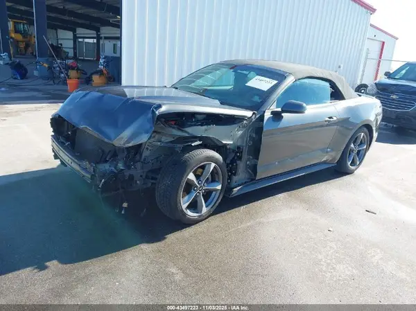 1FATP8EM2H5211997 2017 FORD MUSTANG - Image 2