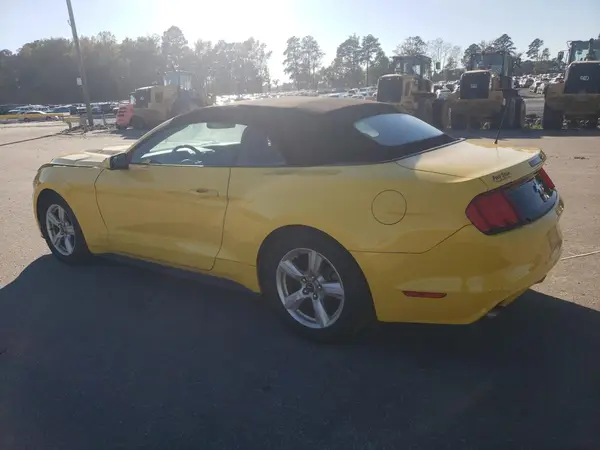 1FATP8EM3G5223882 2016 FORD MUSTANG - Image 2