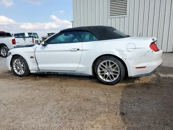 1FATP8EM3G5226877 2016 FORD MUSTANG - Image 2