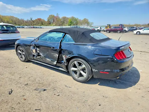1FATP8EM3G5280759 2016 FORD MUSTANG - Image 2