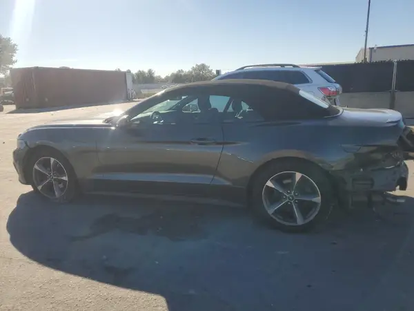 1FATP8EM4G5285016 2016 FORD MUSTANG - Image 2