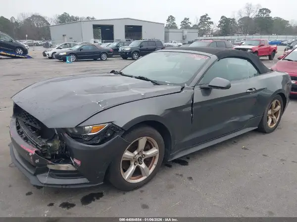 1FATP8EM4G5323988 2016 FORD MUSTANG - Image 2