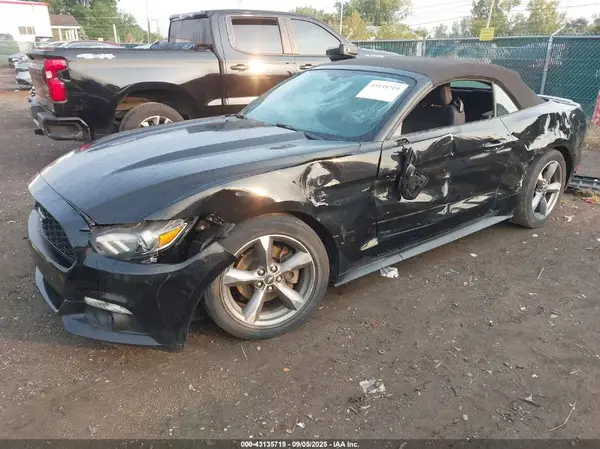 1FATP8EM5H5285088 2017 FORD MUSTANG - Image 2